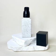 FOUNDATION LIQUID BOTTLE