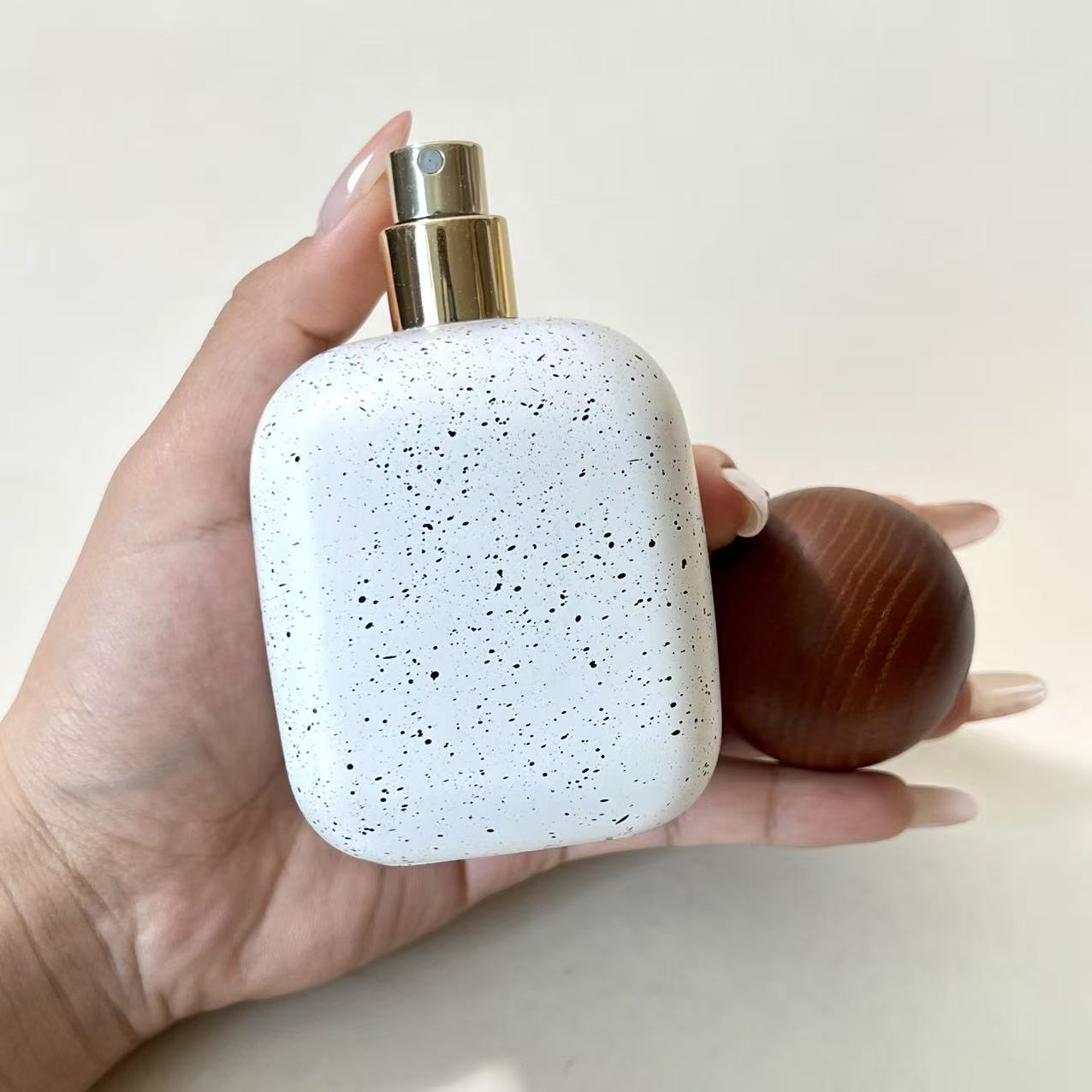 PERFUME BOTTLE