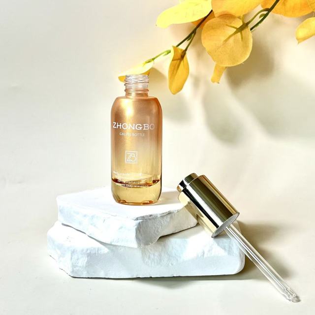 ESSENTIAL OIL BOTTLE