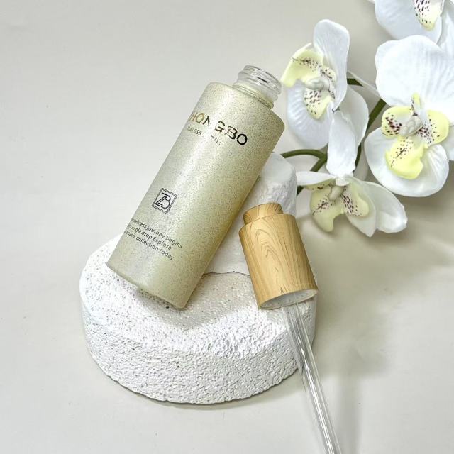ESSENTIAL OIL BOTTLE