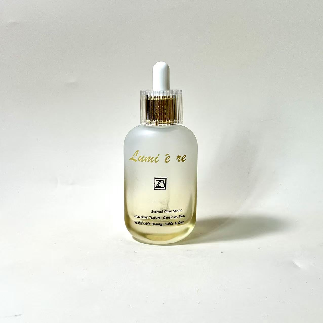 ESSENTIAL OIL BOTTLE