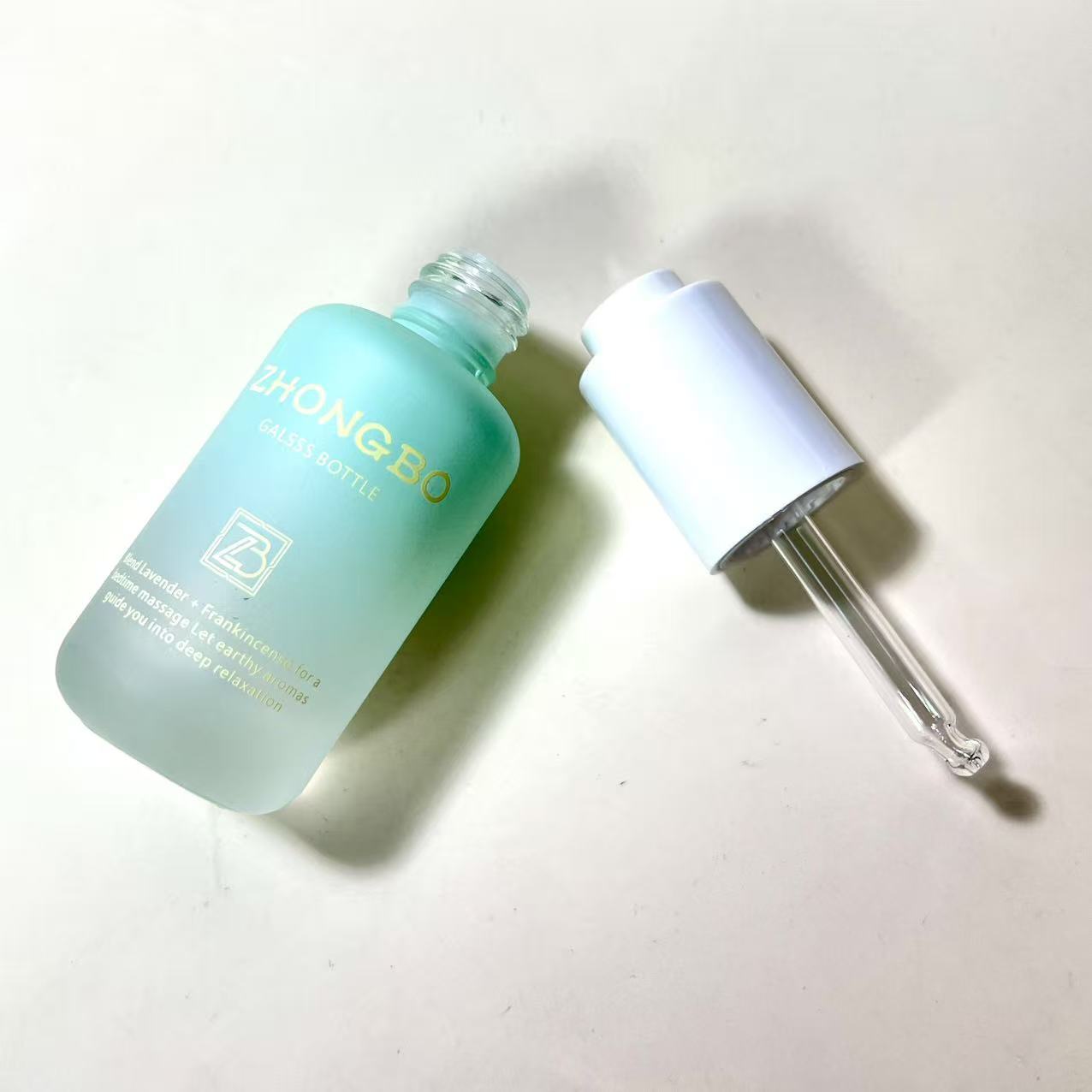 ESSENTIAL OIL BOTTLE