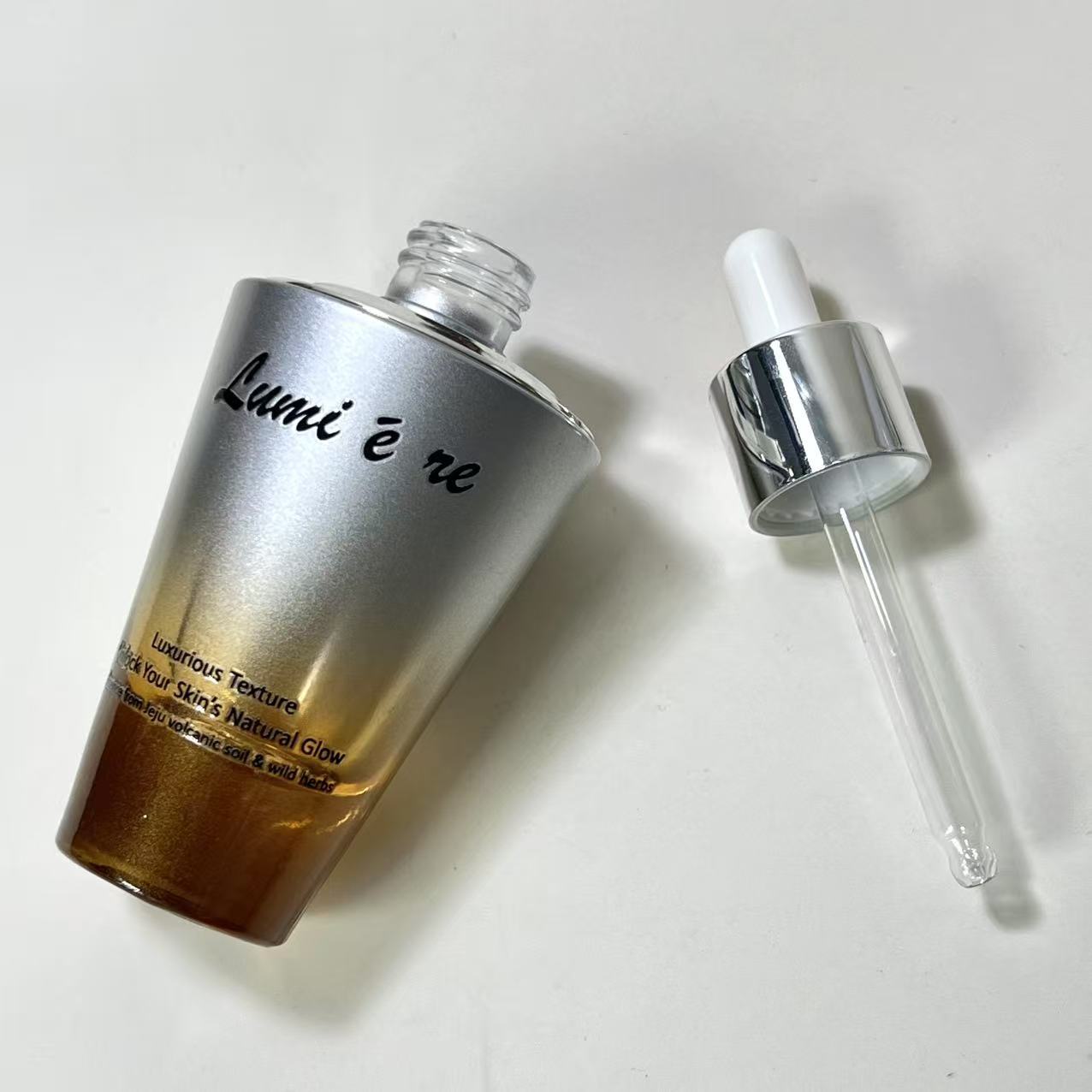 ESSENTIAL OIL BOTTLE