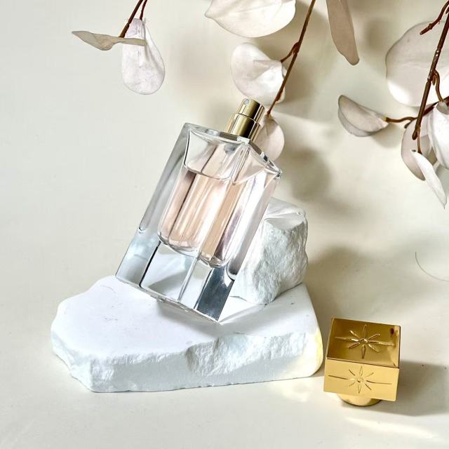 PERFUME BOTTLE