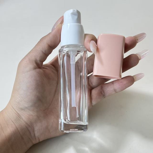 FOUNDATION BOTTLE