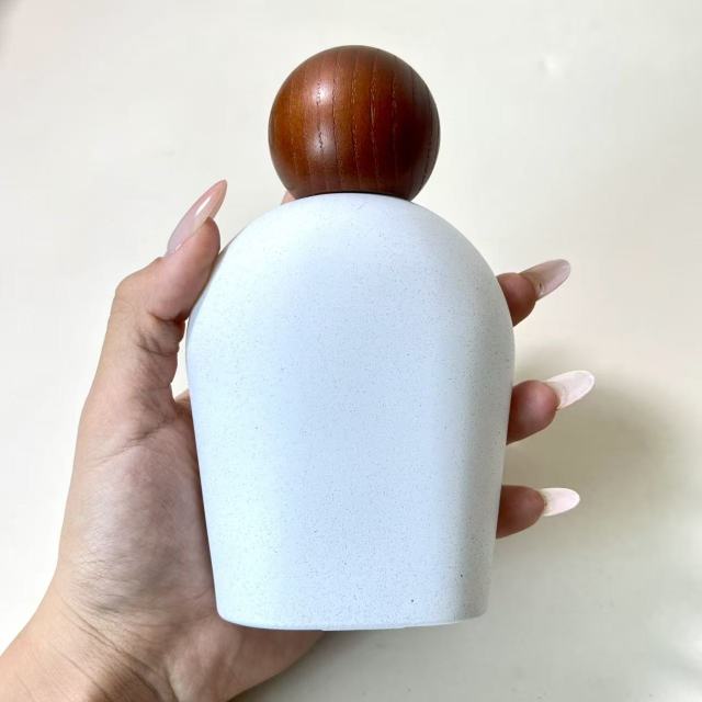 PERFUME BOTTLE