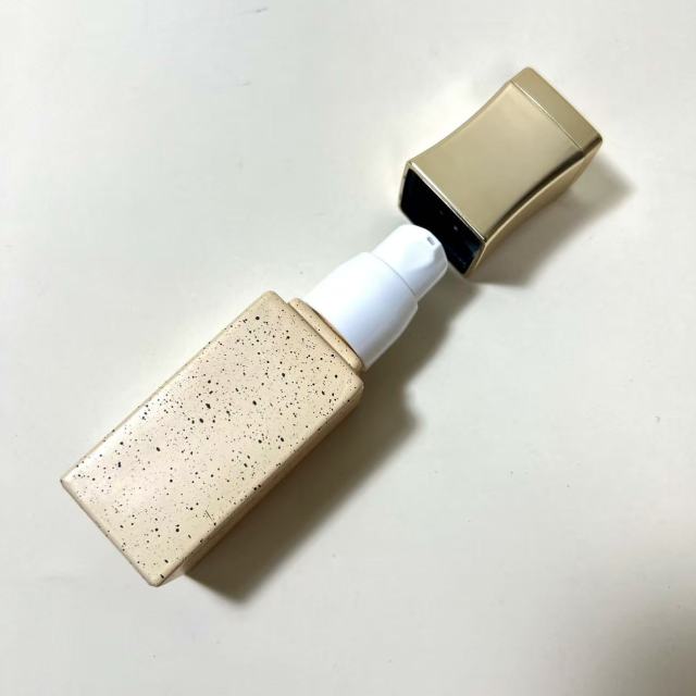 FOUNDATION BOTTLE