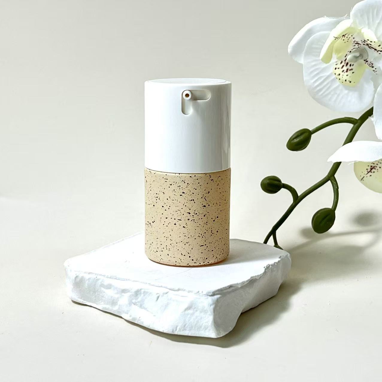 FOUNDATION BOTTLE