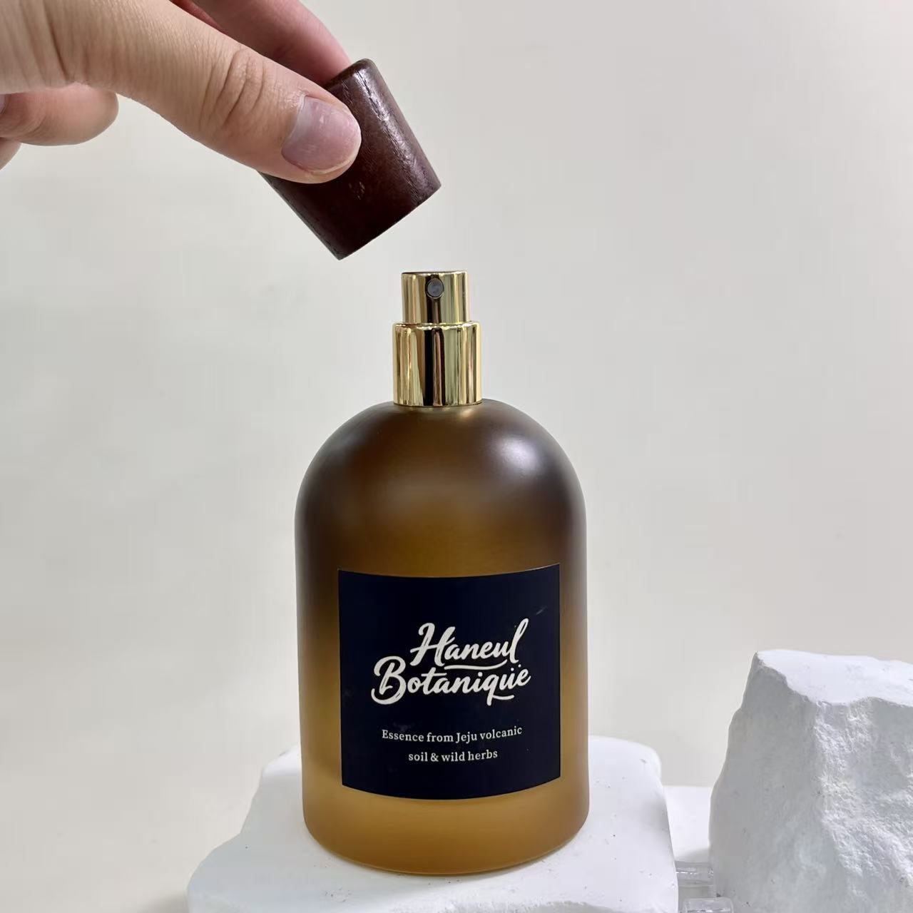 PERFUME BOTTLE