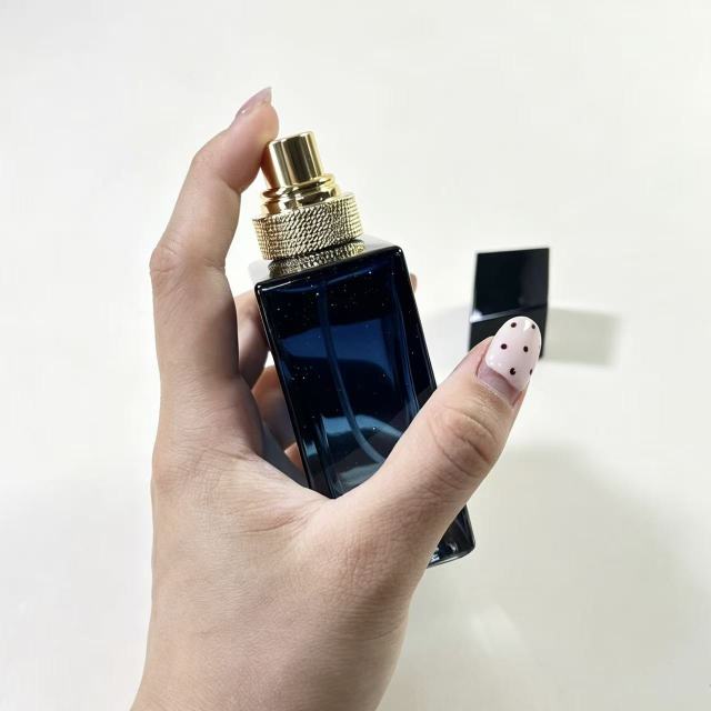 PERFUME BOTTLE
