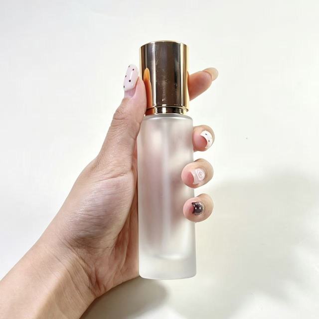 FOUNDATION BOTTLE