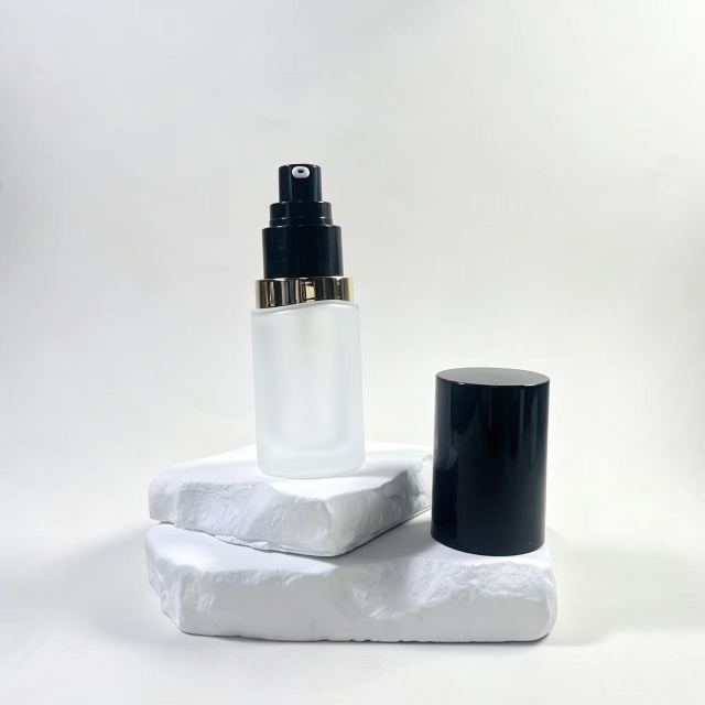 FOUNDATION BOTTLE