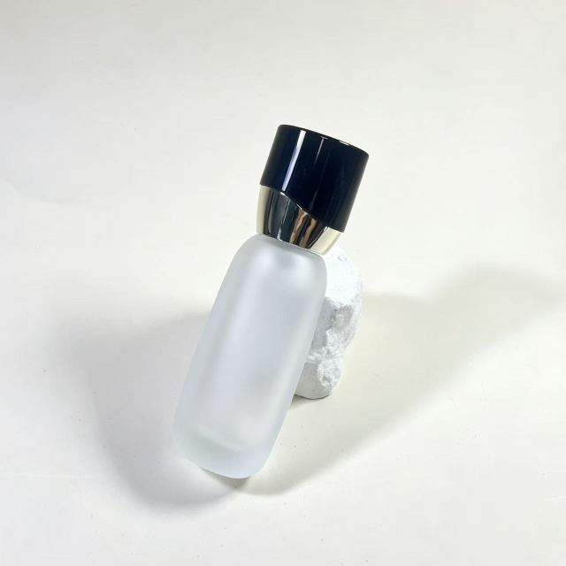 FOUNDATION BOTTLE