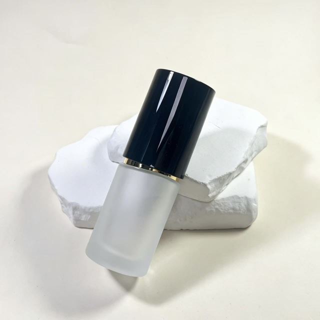 FOUNDATION BOTTLE