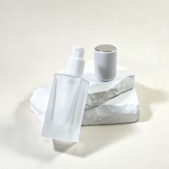 FOUNDATION BOTTLE