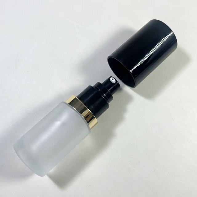 FOUNDATION BOTTLE