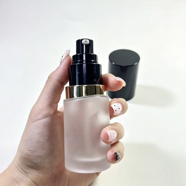 FOUNDATION BOTTLE