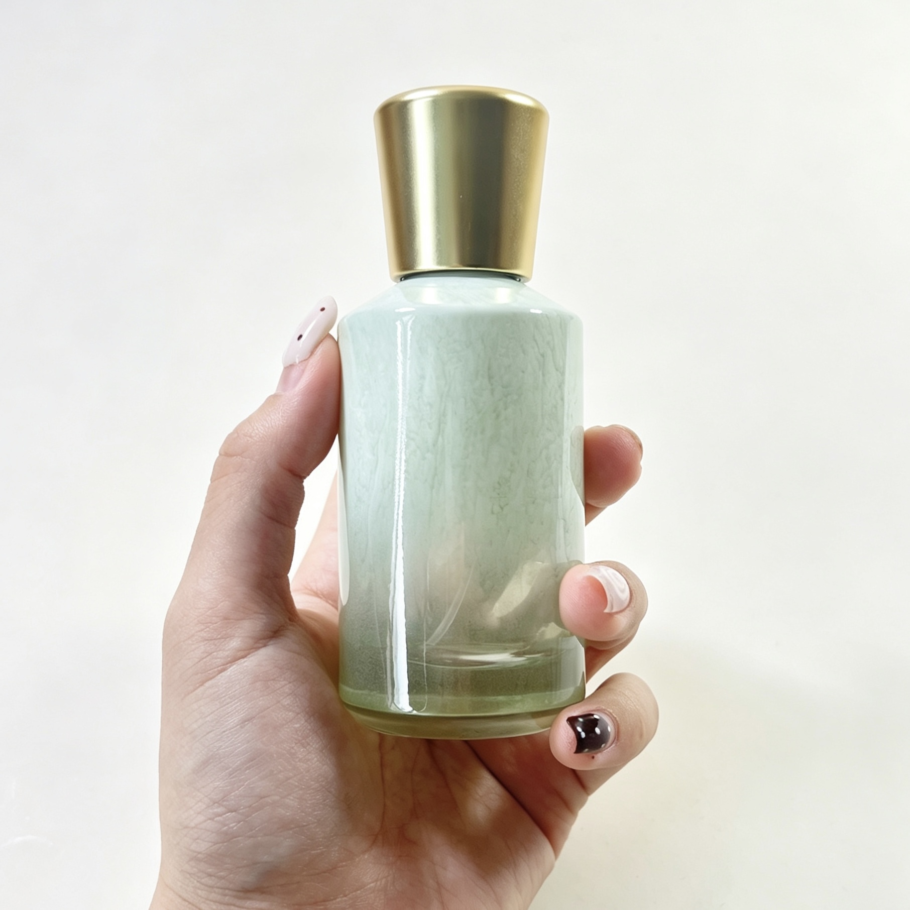 PERFUME BOTTLE
