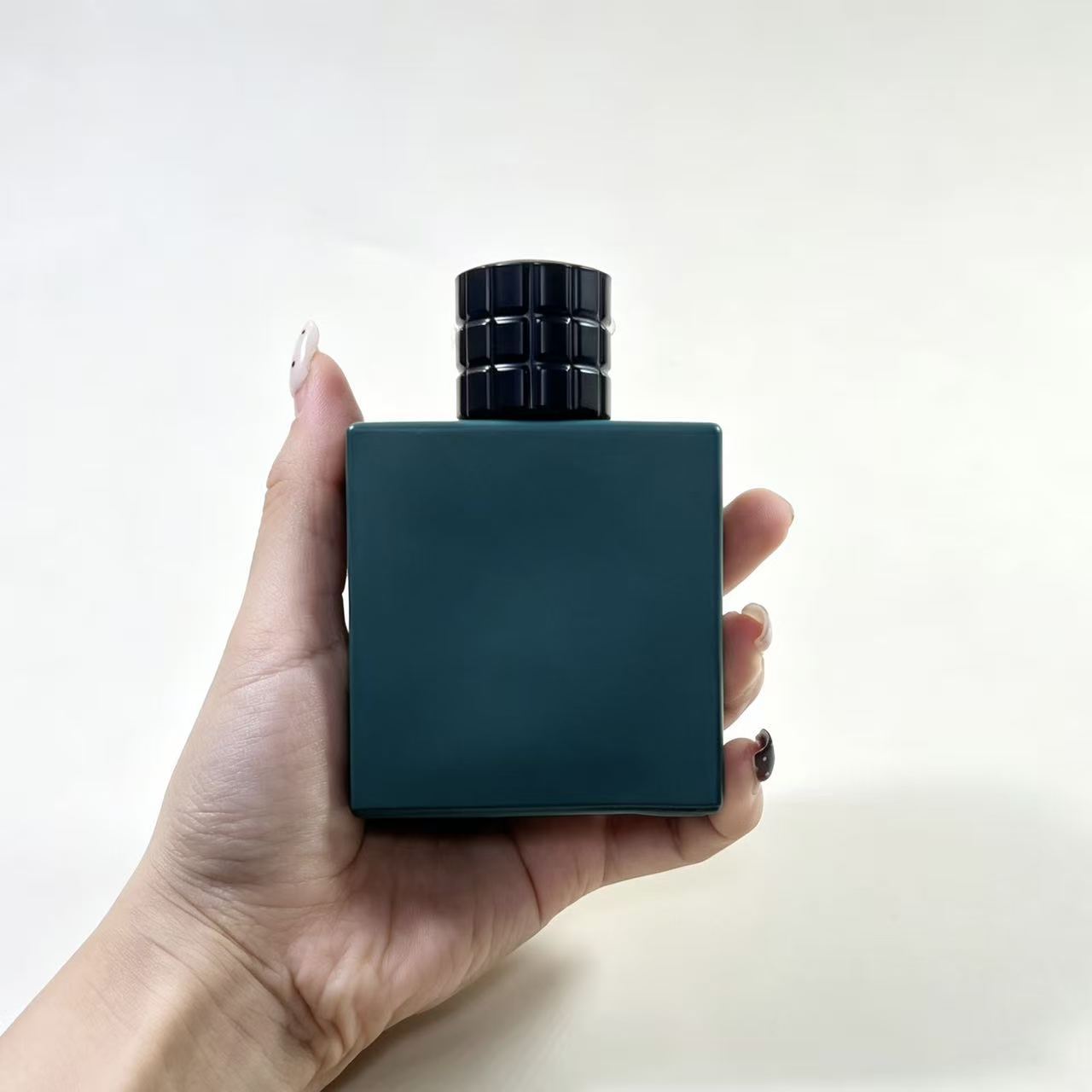 PERFUME BOTTLE