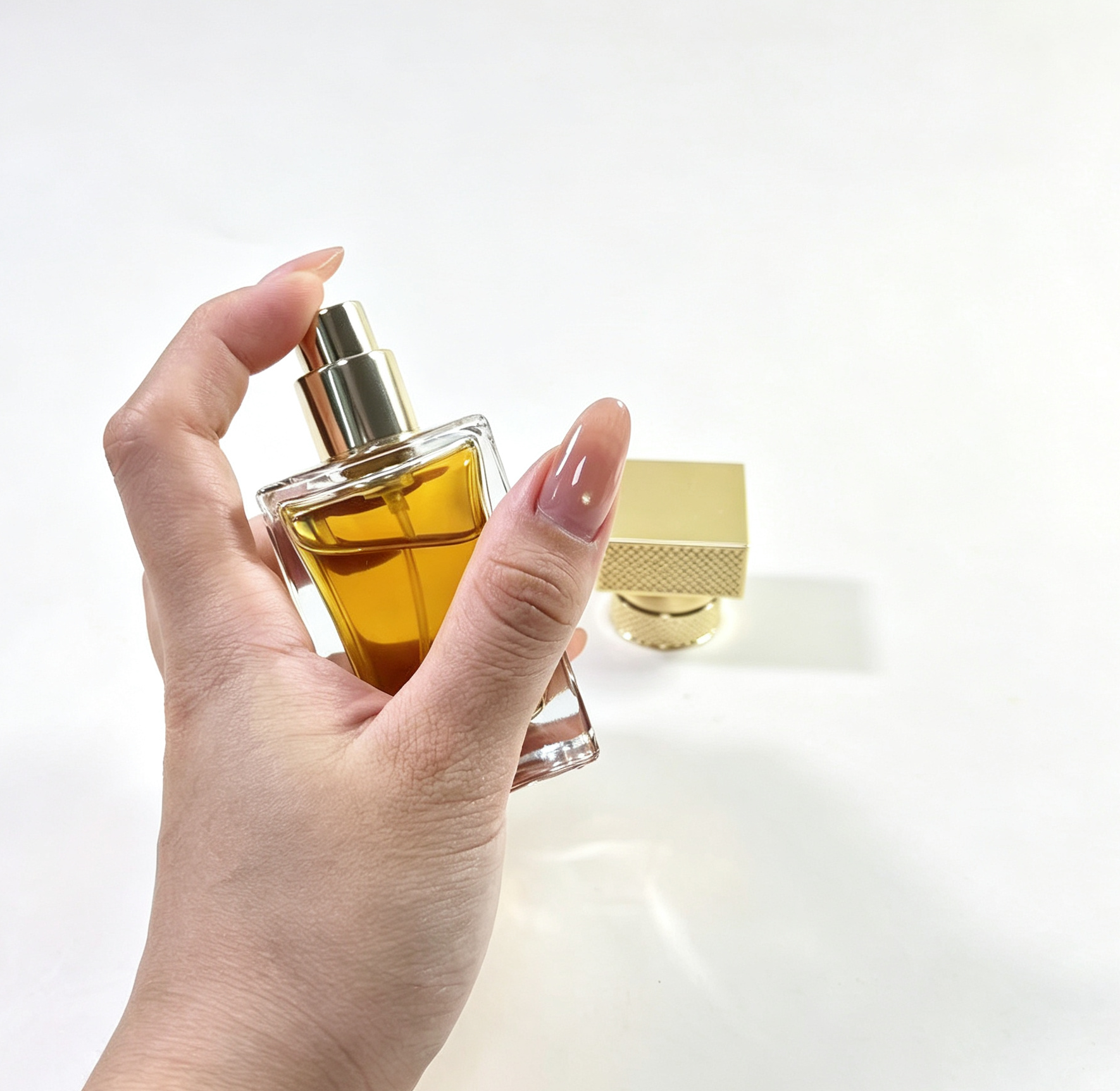 PERFUME BOTTLE