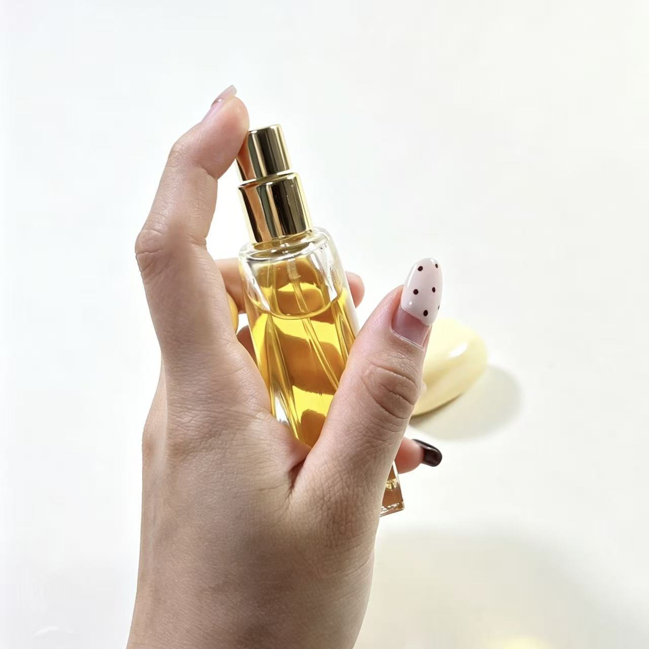 PERFUME BOTTLE