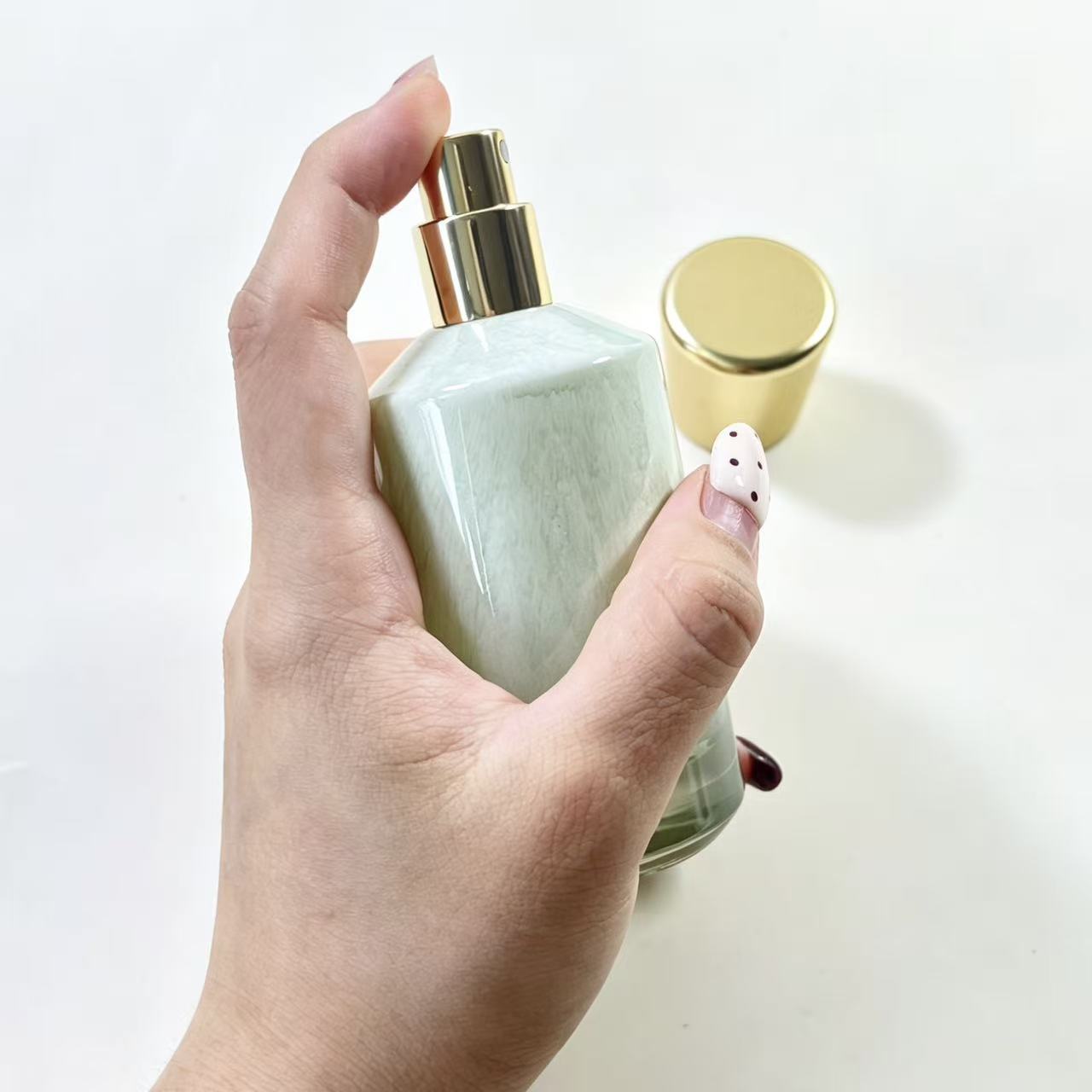 PERFUME BOTTLE