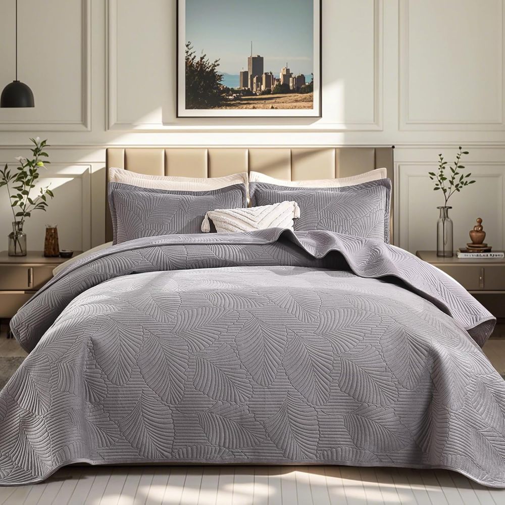 Velvet Quilt Set King Size, 3 Pieces Lightweight Summer Quilt Bedding Set, Luxury Soft Bedspread with 2 Pillow Shams, Breathable Ultrasonic Coverlet for Bed, All Season