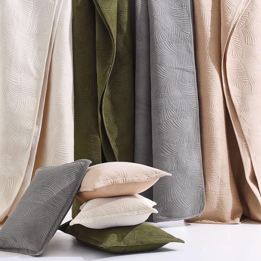 Velvet Quilt Set King Size, 3 Pieces Lightweight Summer Quilt Bedding Set, Luxury Soft Bedspread with 2 Pillow Shams, Breathable Ultrasonic Coverlet for Bed, All Season