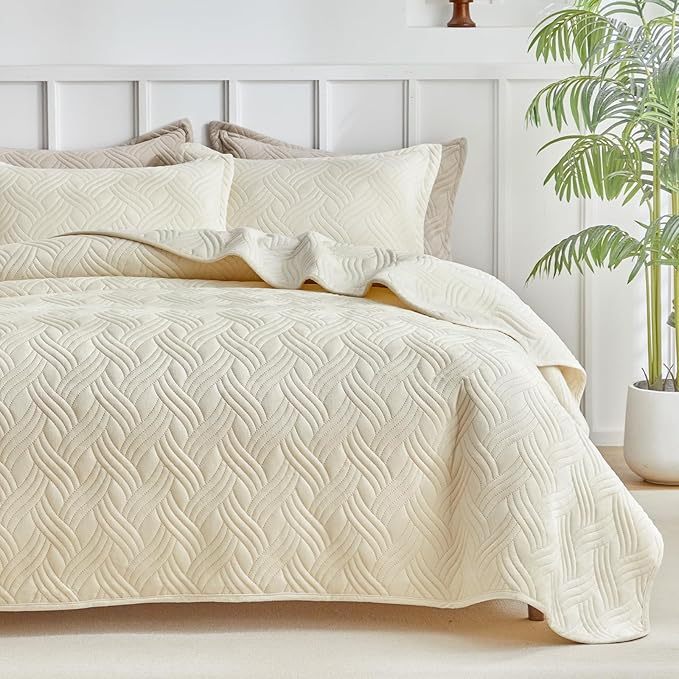 Velvet Quilt Set King Size, 3 Pieces Lightweight Summer Quilt Bedding Set, Luxury Soft Bedspread with 2 Pillow Shams, Breathable Ultrasonic Coverlet for Bed, All Season