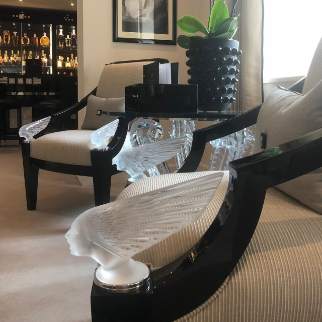 ,MY SHOP,Classic Solid Wood Dining Chair with Armrests,foshan furniture factory,custom Furniture factory,china furniture factory