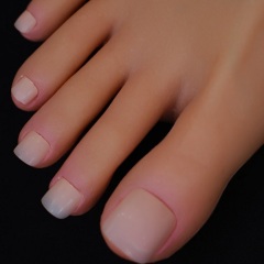 Nude nails