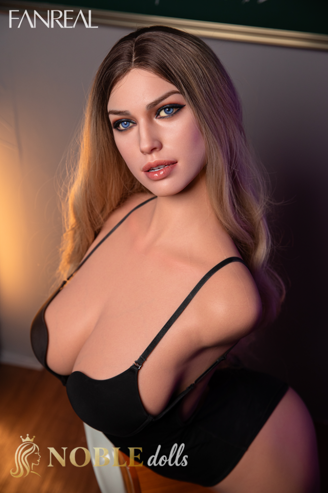 Fanreal Doll Della 111cm/3ft8 Silicone Custom Sex Doll Torso- F-Cup, ROS Head
