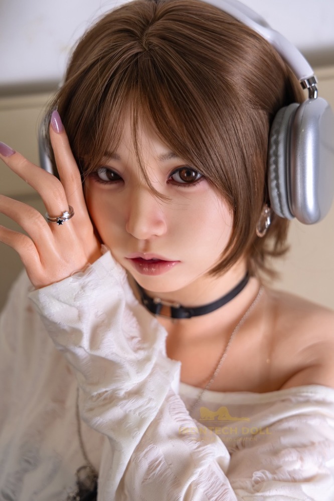 Irontech 165Tcm / 5ft5 Custom Silicone Sex Doll Suki, Head S20