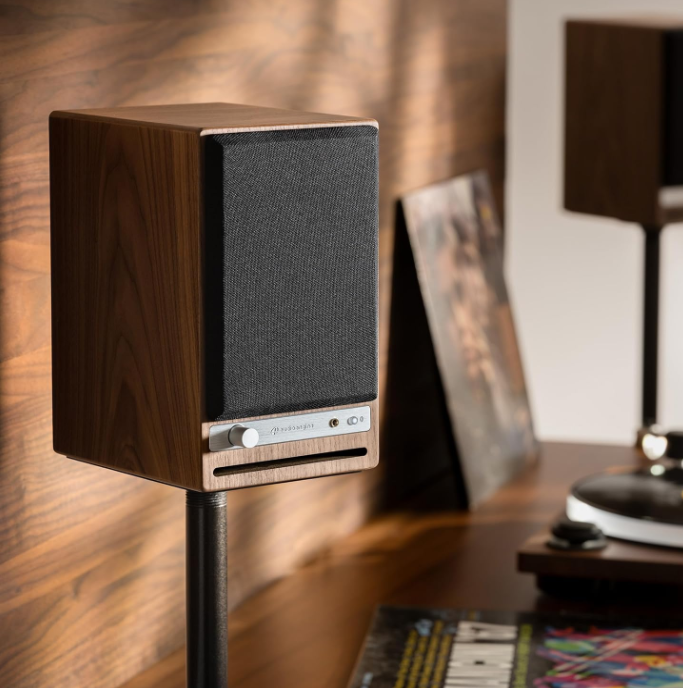 Audioengine HD4 24-bit Bluetooth bookshelf speaker - TV, desktop, stereo, music, movies and games - Bluetooth aptX adaptive 5.3