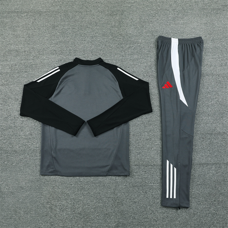 2024-25 Manchester United Dark Gray Long Sleeve Training Suit