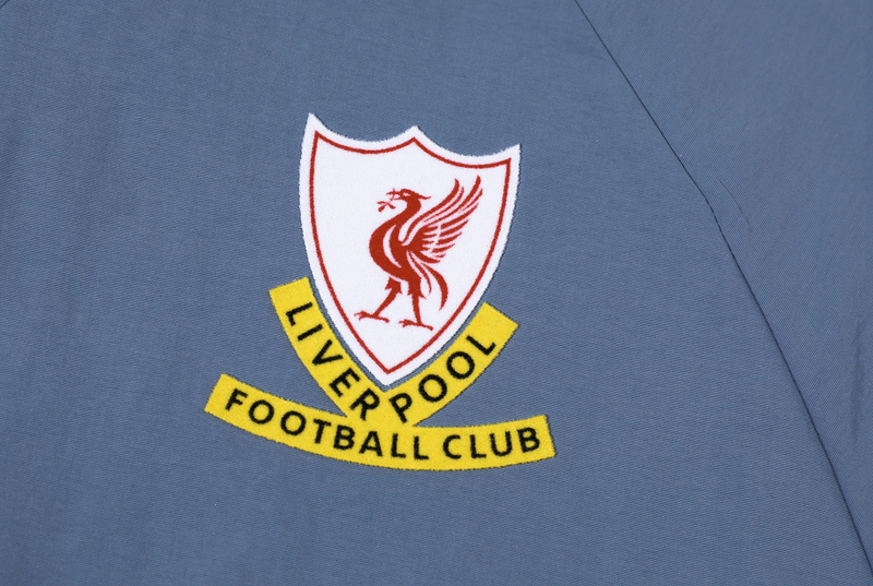 Player Retro Liverpool Windbreaker Kit