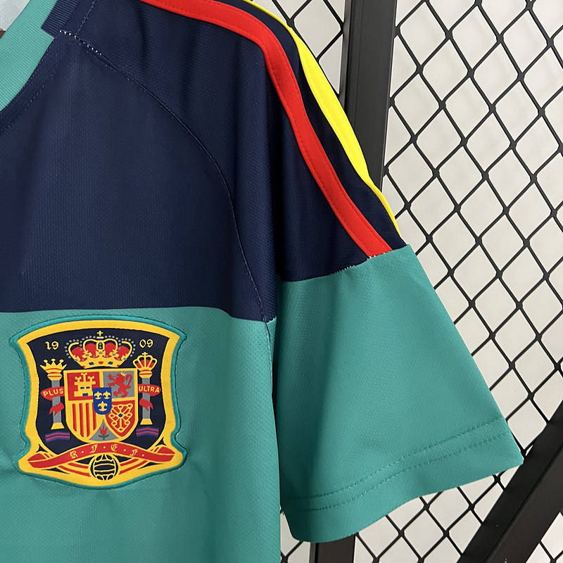 Retro 2010 Spain Goalkeeper Football jersey retro