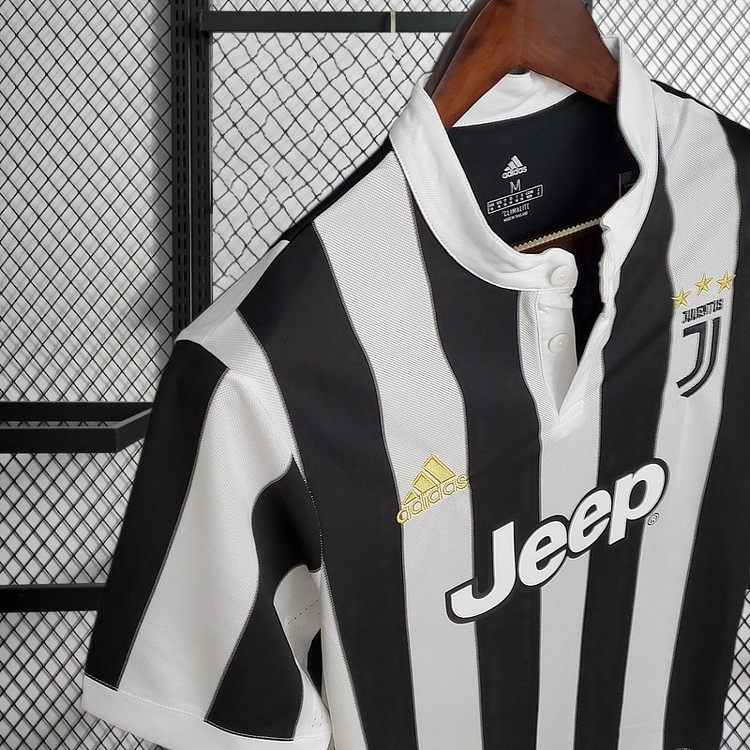 Retro 2017-18 Juventus home Higuian Khedira Bonucci Dybala Football jersey retro