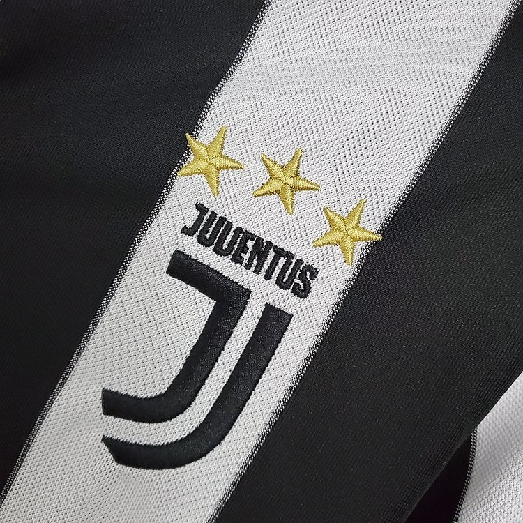 Retro 2017-18 Juventus home Higuian Khedira Bonucci Dybala Football jersey retro