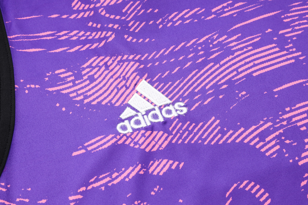23-24 season Juventus purple training vest set