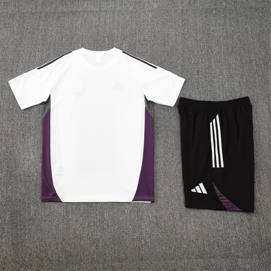2025-26 Manchester United Short Sleeve Kit