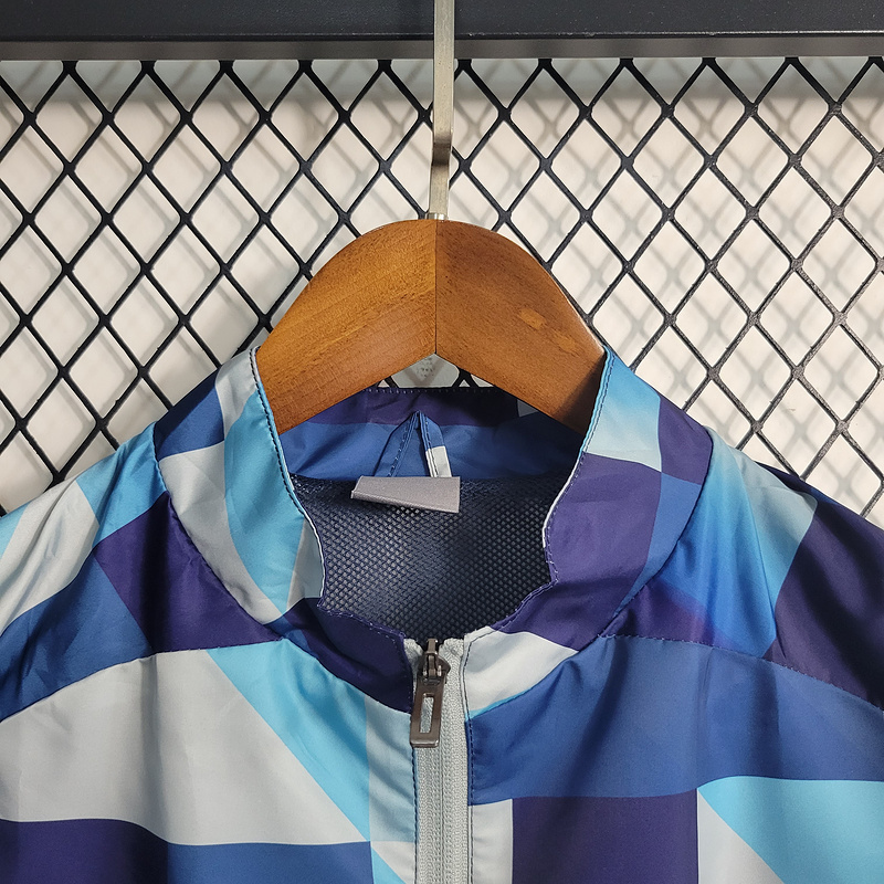 23-24 Windbreaker Manchester City