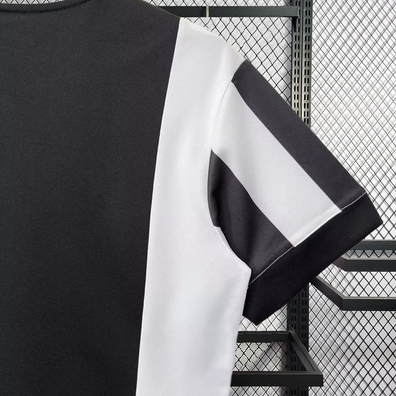 retro 2017 Juventus 120th Anniversary football jersey