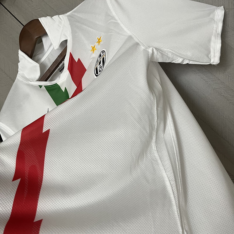 Retro 2010-11 Juventus Away Football jersey retro