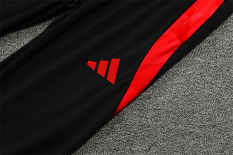 2024-25 Manchester United Red and Black Long Sleeve Training Suit