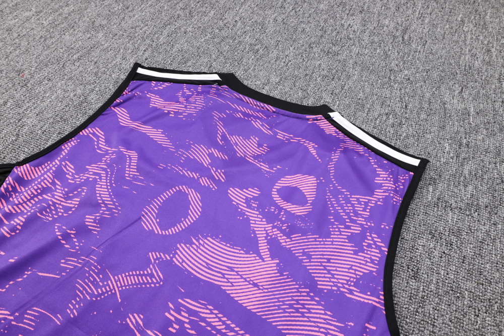 23-24 season Juventus purple training vest set