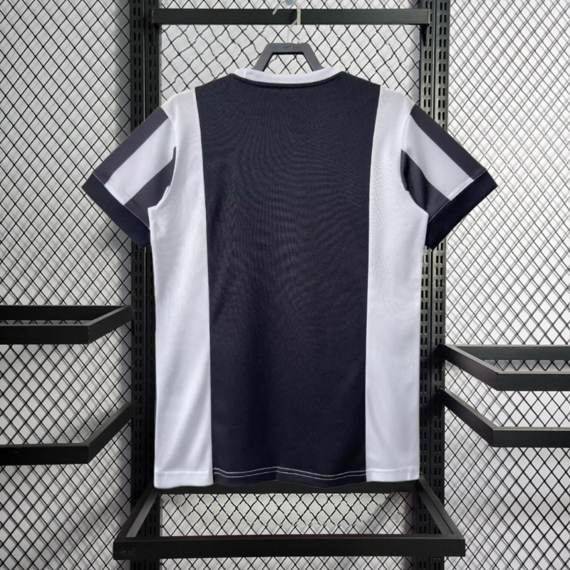 retro 2017 Juventus 120th Anniversary football jersey