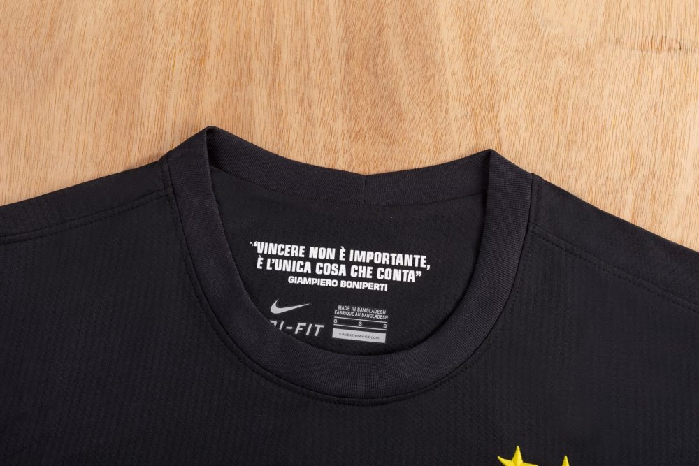 Retro 2012-13 Juventus away football jersey Retro