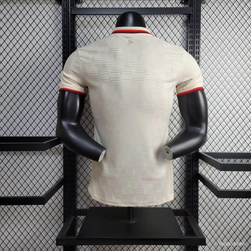 player 2024-25 Bayern Munchen thirds Away football jersey