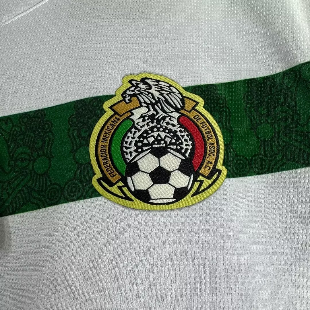 Retro 2006 Mexico Away football jersey Retro